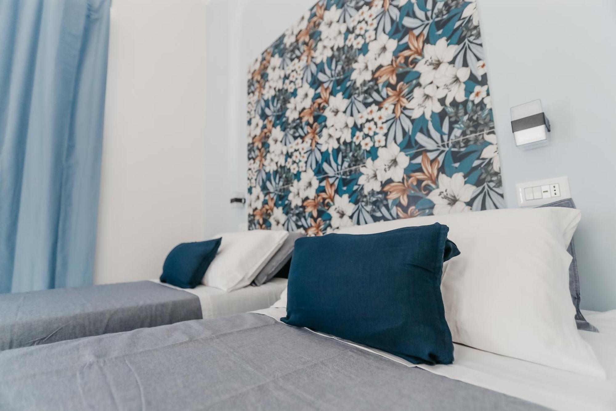 Domus Marina Rooms Neapel Exterior foto